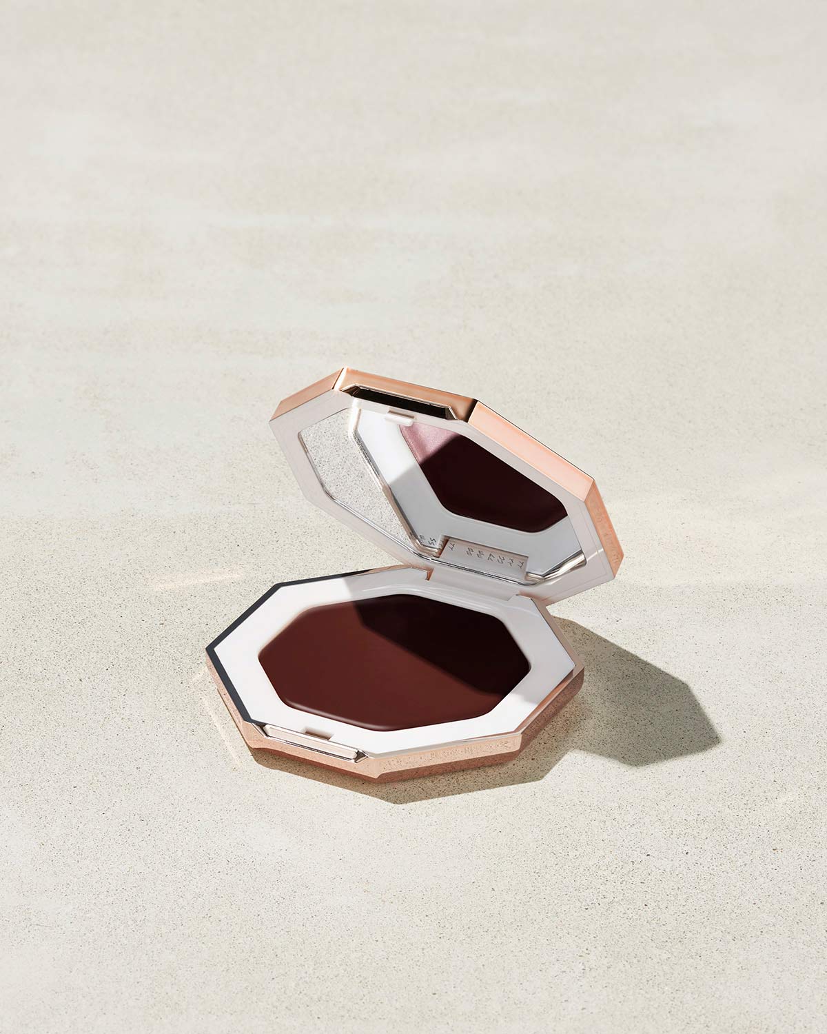 Cheeks Out Freestyle Bronceador en Crema