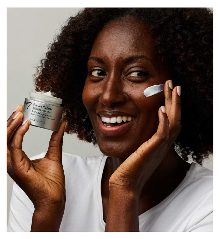 Crema de Día Future Renew Damage Reversal SPF40