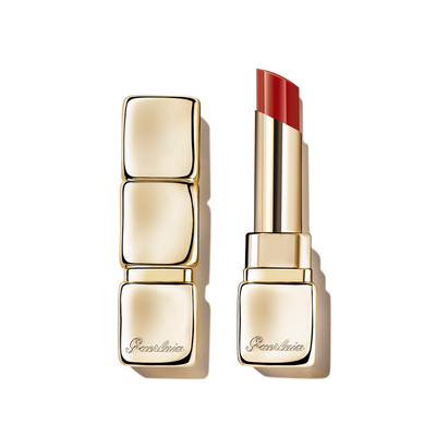 Barra de labios brillante con un 95 % de ingredientes derivados de la naturaleza