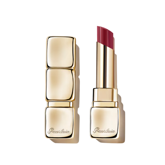 Barra de labios brillante con un 95 % de ingredientes derivados de la naturaleza