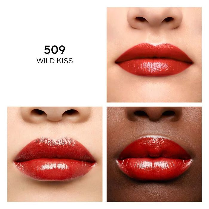 Barra de labios brillante con un 95 % de ingredientes derivados de la naturaleza