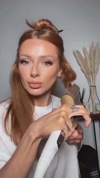 Cargar vídeo: Rizador Triple Barrel Beauty Works Waver