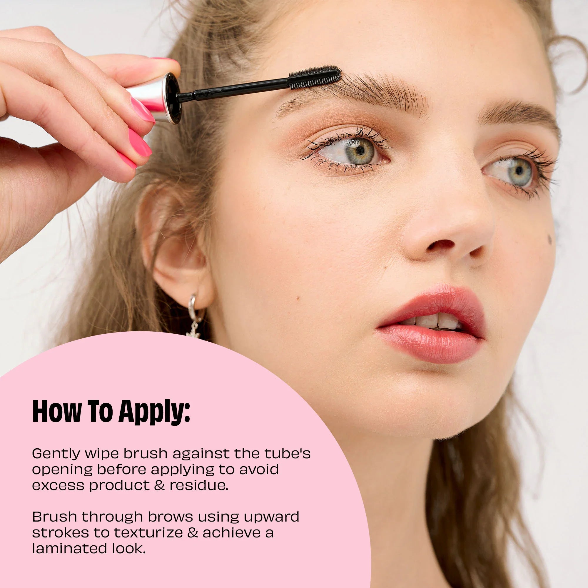 24-HR Brow Setter – Gel Transparente para Cejas con Efecto Laminado