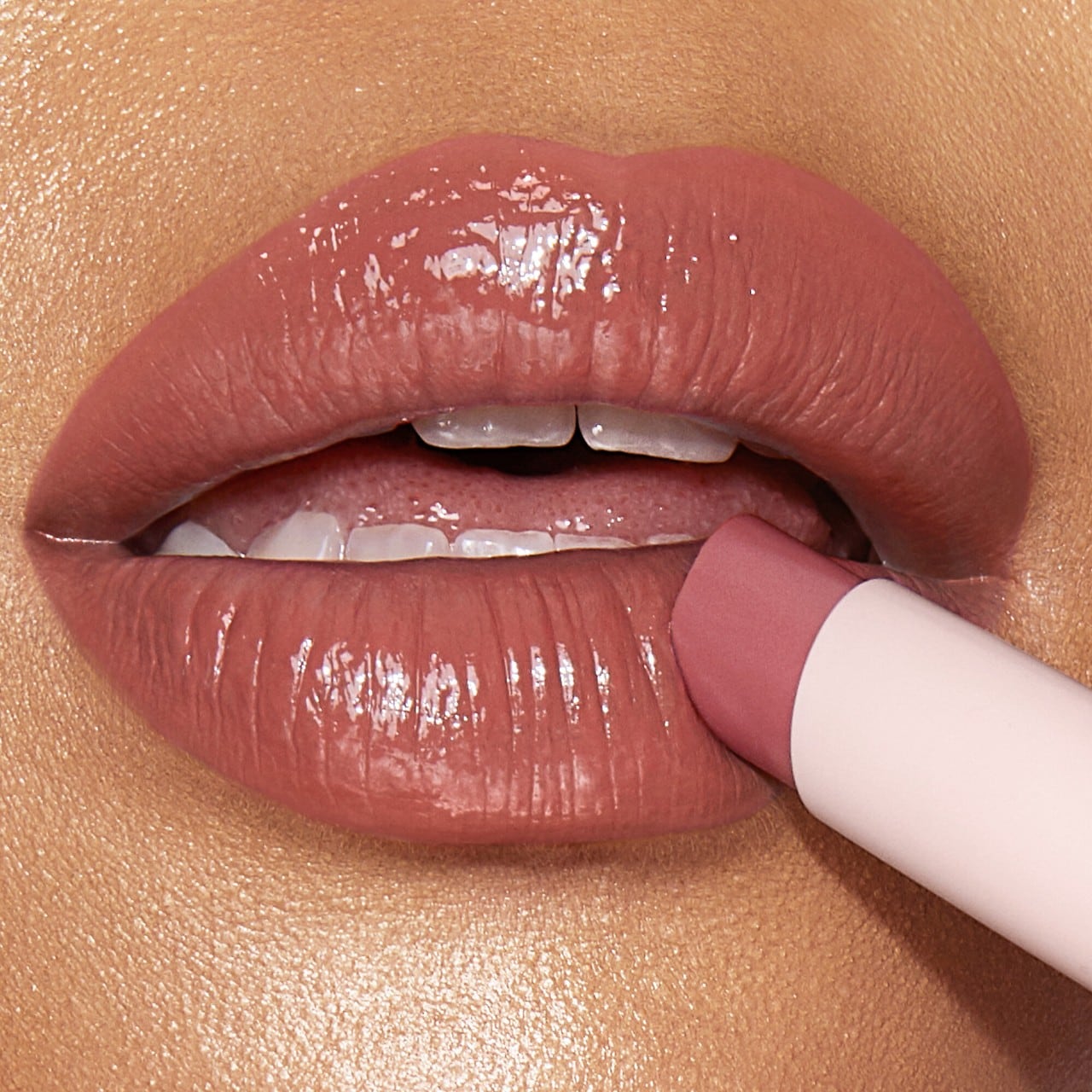 Hyaluronic Happikiss – Bálsamo Labial con Color e Hidratación Hyaluronic