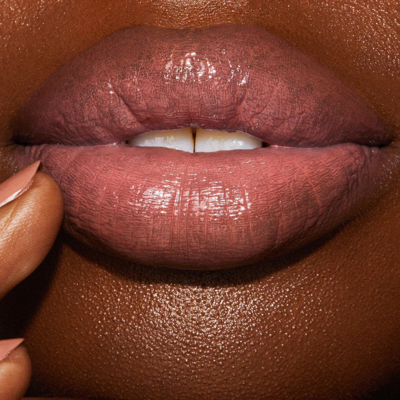 Hyaluronic Happikiss – Bálsamo Labial con Color e Hidratación Hyaluronic