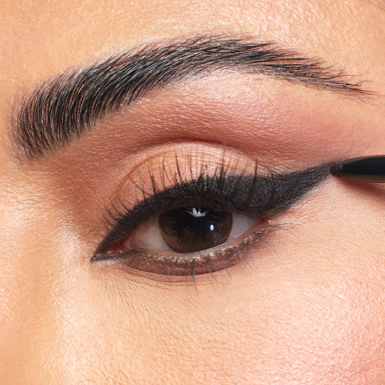 Creamy Kohl – Lápiz de Ojos de Larga Duración