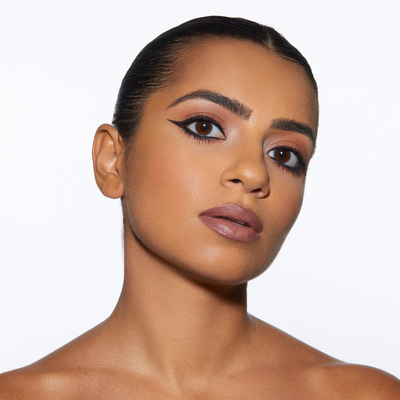 Creamy Kohl – Lápiz de Ojos de Larga Duración