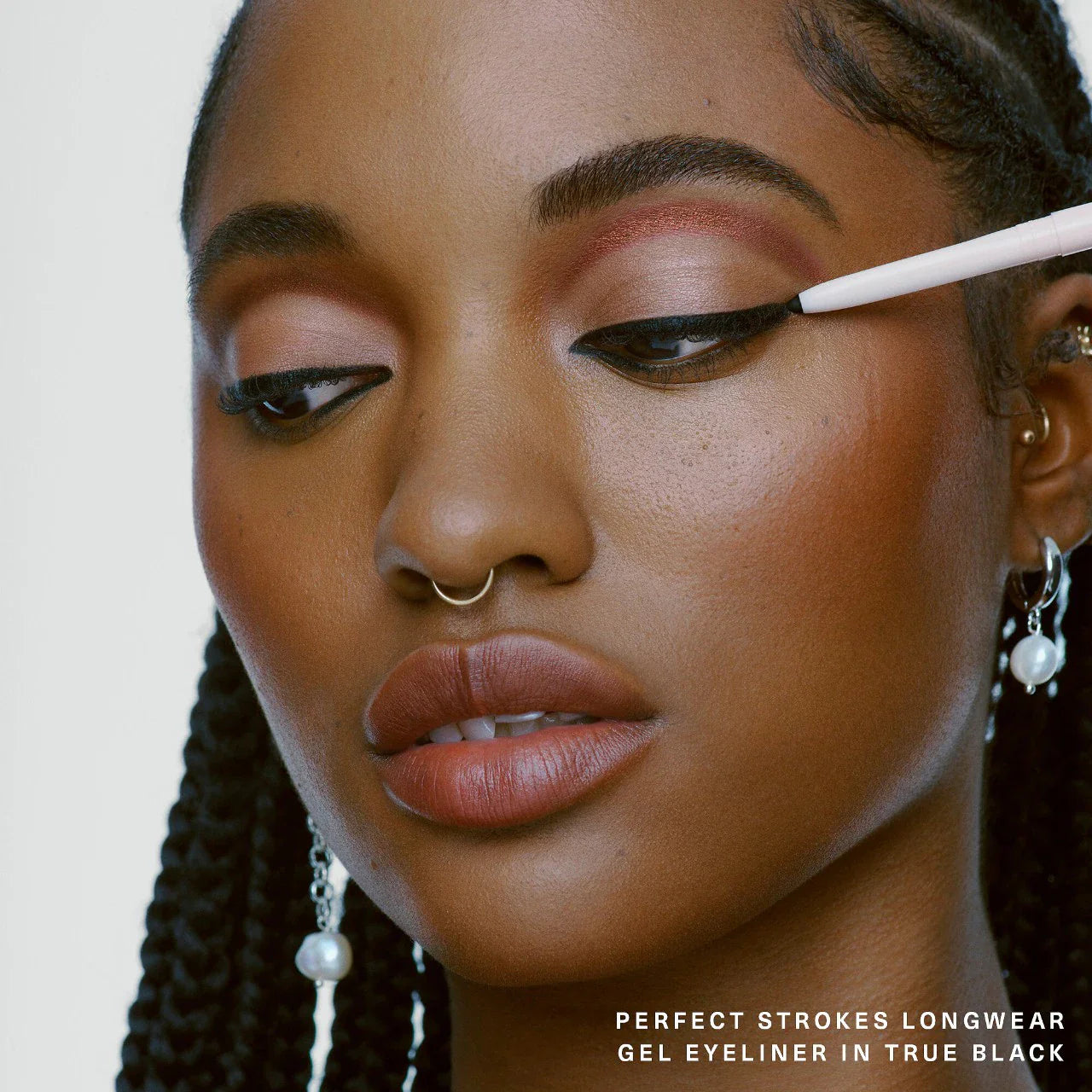 Perfect Strokes – Delineador en Gel de Larga Duración e Impermeable