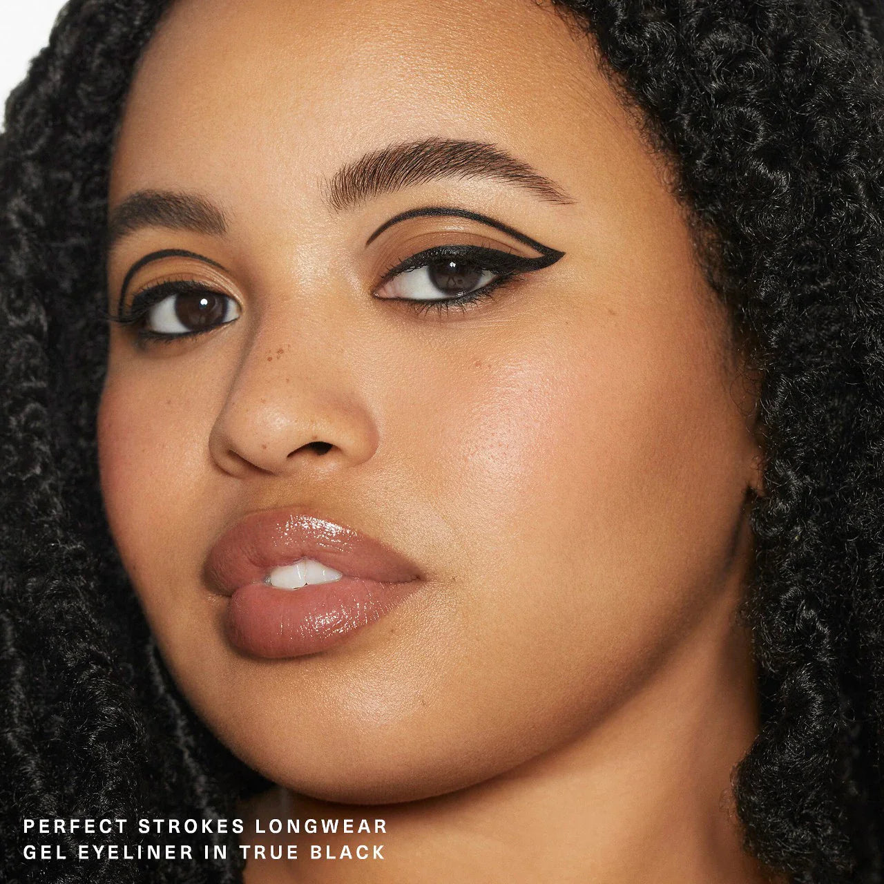 Perfect Strokes – Delineador en Gel de Larga Duración e Impermeable