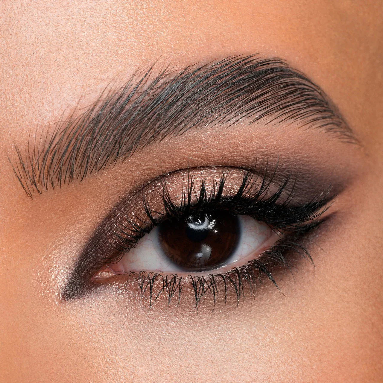 I Need a Nude Eyeshadow Palette – Paleta de tonos neutros universales
