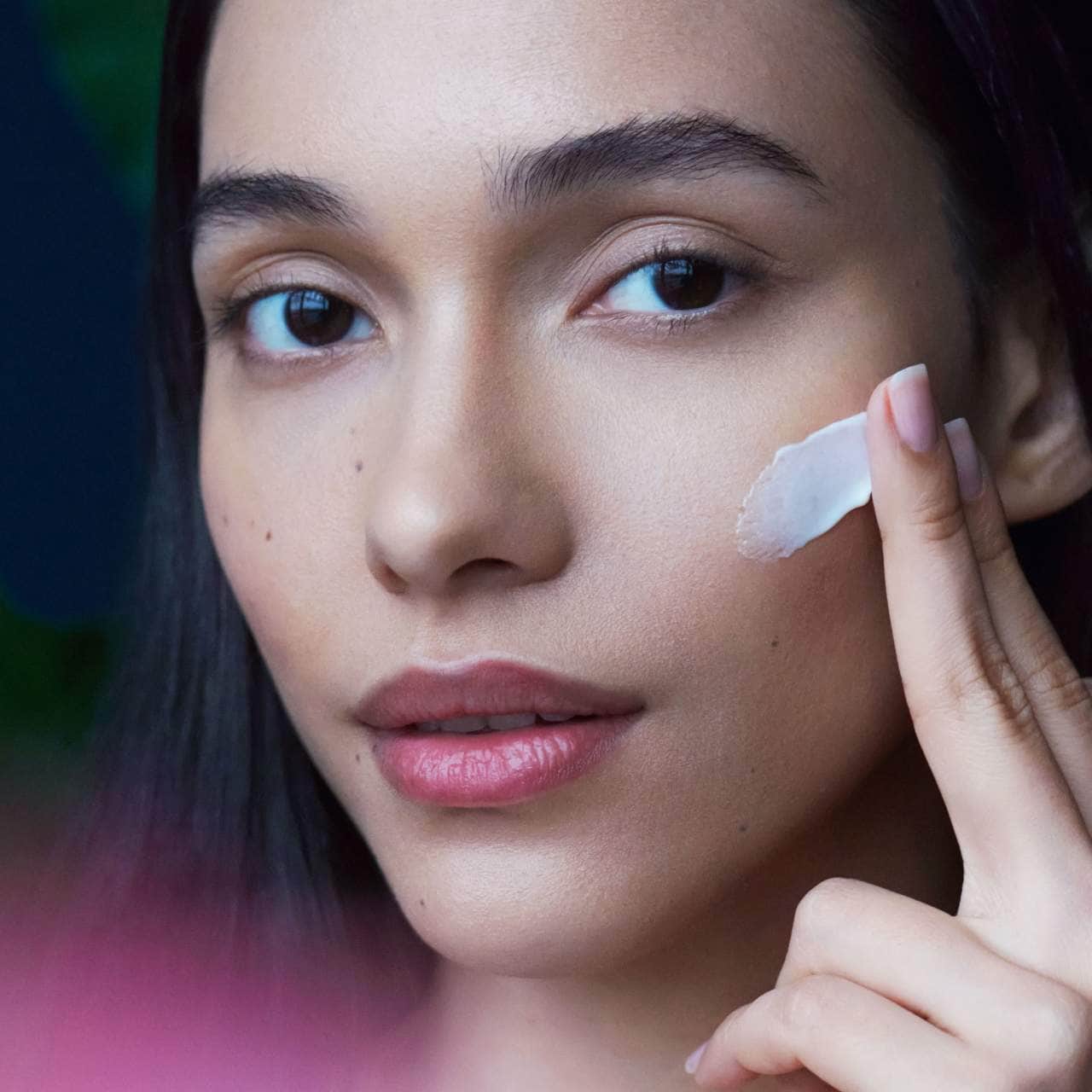 Crema nocturna Lotus Youth Preserve – Renovadora y potenciadora de la luminosidad