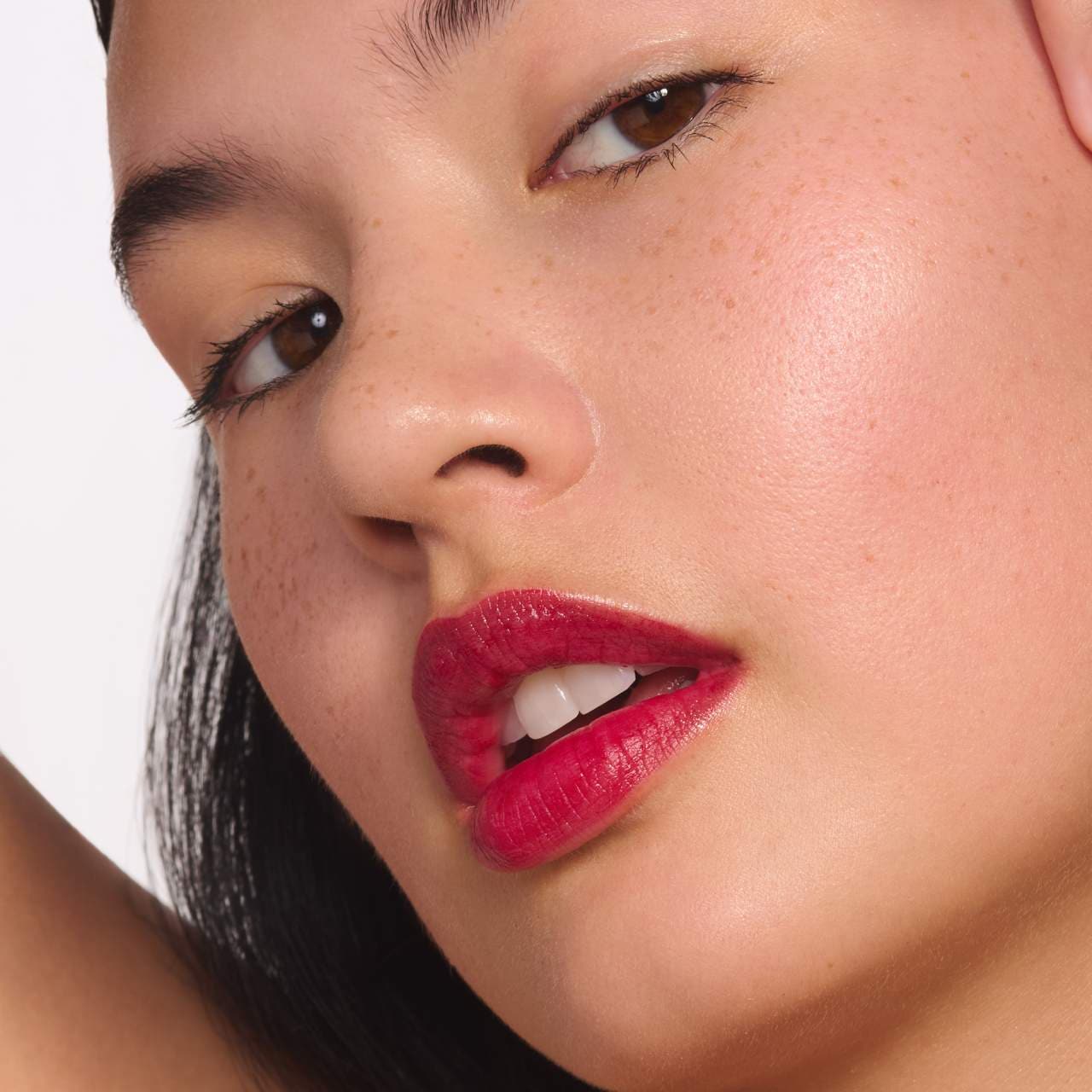 Hydrating Water Lip Stain – Tinte Labial Hidratante, A Prueba de Besos y Acabado Mate