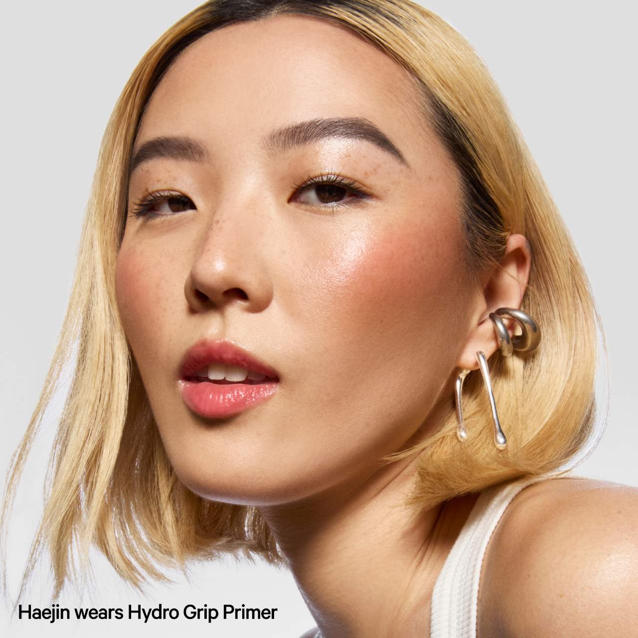 Hydro Grip – Primer Hidratante para Maquillaje con Ácido Hialurónico y Niacinamida